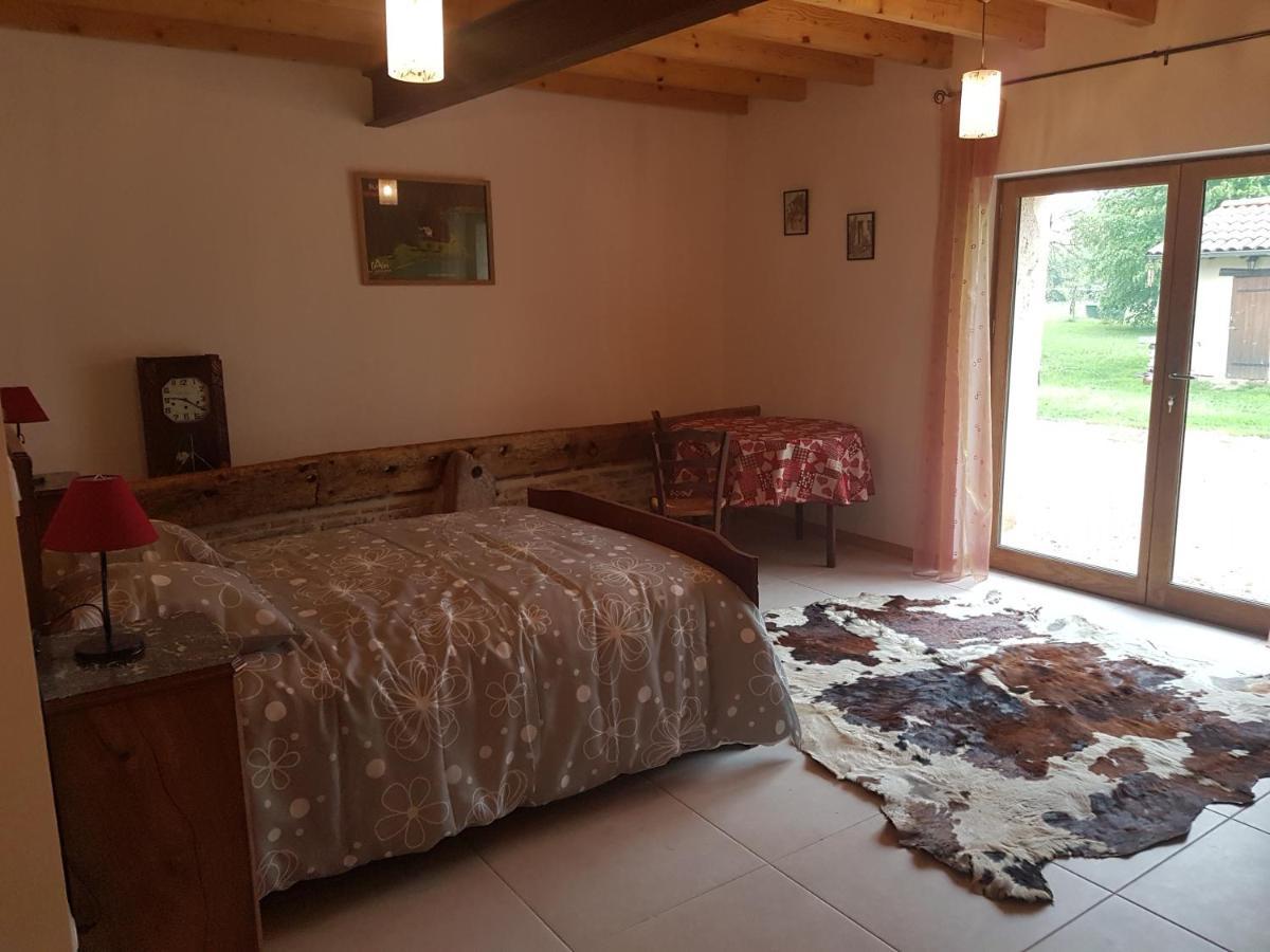 Bed and Breakfast Ferme Passion Saint-Trivier-sur-Moignans Экстерьер фото